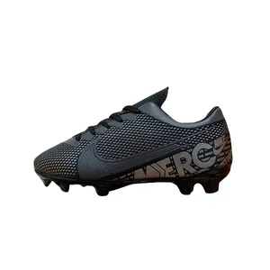 کفش فوتبال پسرانه مدل چمنی استوک دار