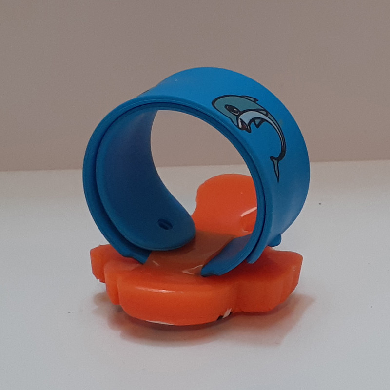 ساعت مچی عقربه ای بچگانه مدل m07494 ساعت مچی عقربه ای بچگانه مدل m07494