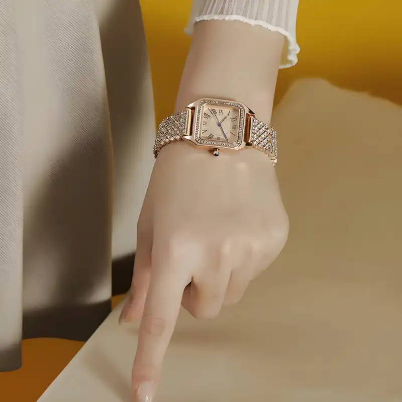 ساعت مچی عقربه ای زنانه مدل دور نگین بند فول نگین دستبندی کد 2