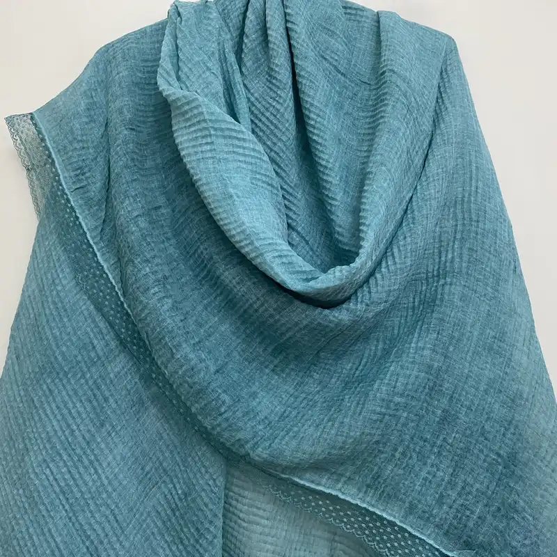 روسری زنانه مدل پلیسه دور دانتل کد 01