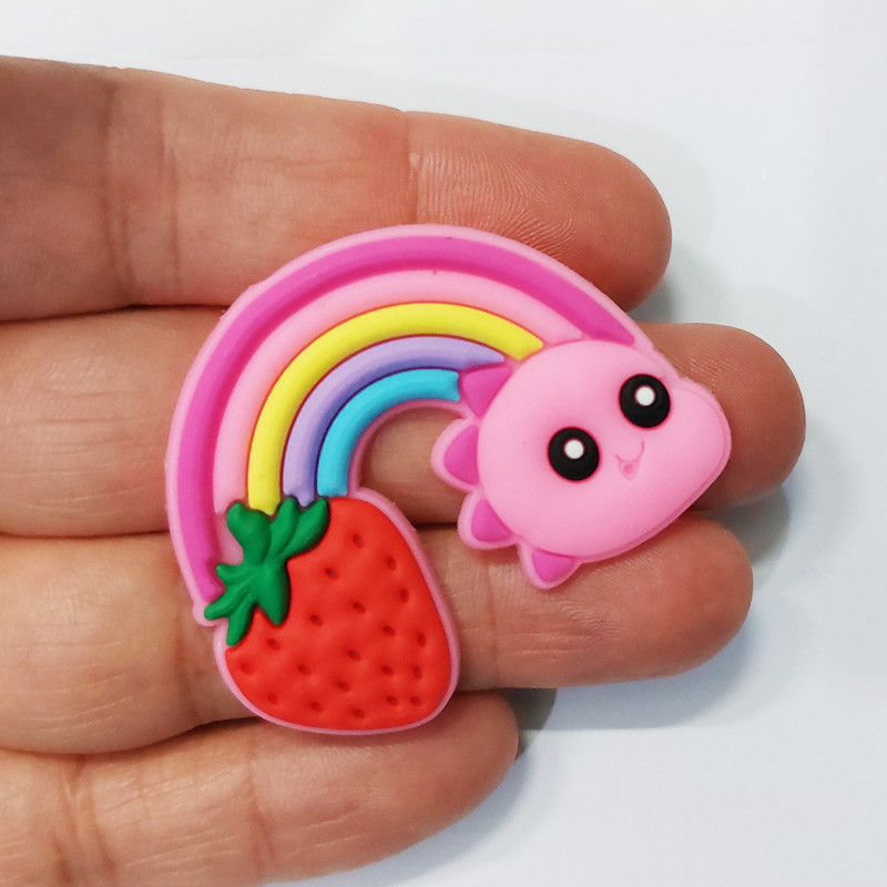 آویز تزئینی کودک مدل ابر رنگارنگ و دیجیمون توت فرنگی  کد BP24