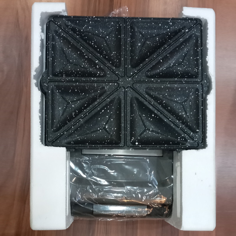 ساندویچ ساز کاراجا مدل Dornika-sm1300d ساندویچ ساز کاراجا مدل Dornika-sm1300d
