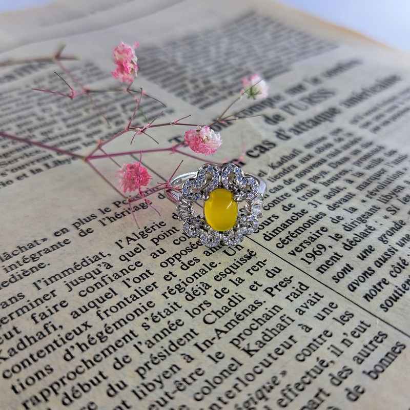 انگشتر نقره زنانه ملک زیور مدل عقیق شرف الشمس طرح گل کد 09