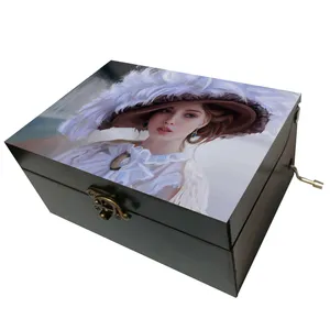 جعبه موزیکال مدل هندلی طرح نقاشی دختر و کلاه کد T1112