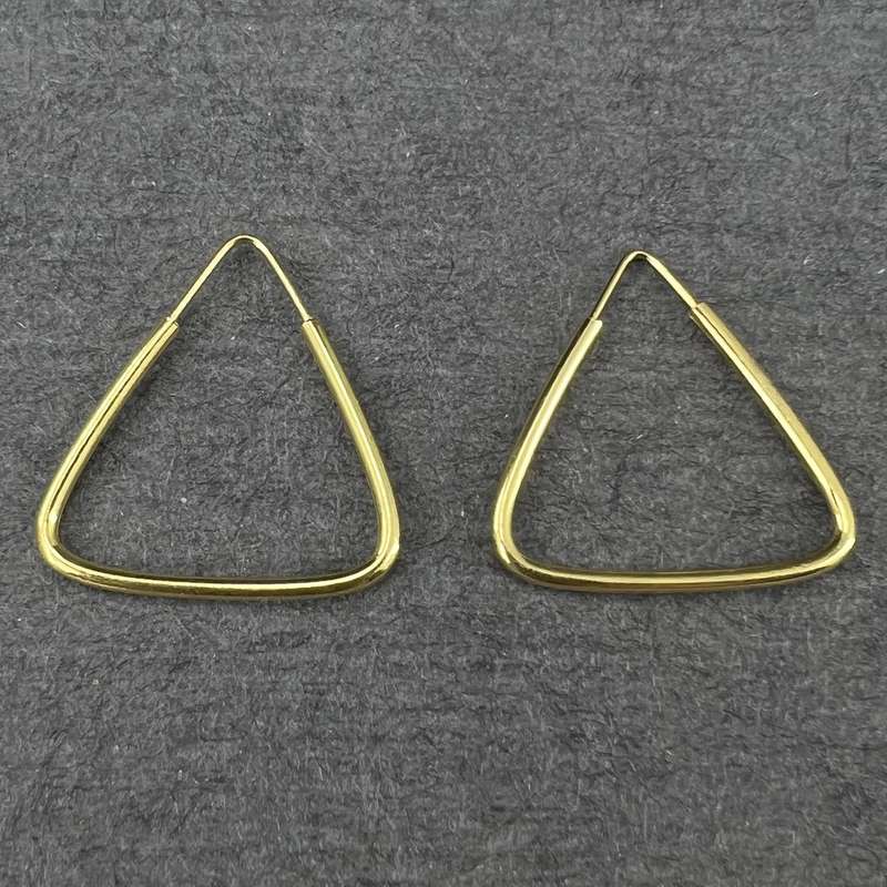 گوشواره طلا 18 عیار زنانه دوست خوب مدل مثلثی کد dk523