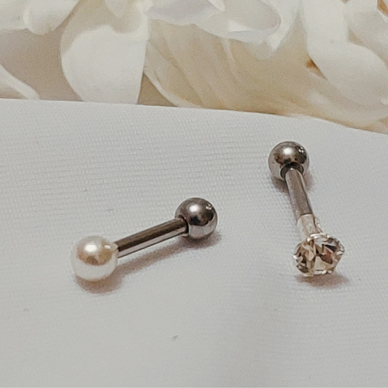 پیرسینگ نقره زنانه مدل نگین و کریستال مجموعه 2 عددی پیرسینگ نقره زنانه مدل نگین و کریستال مجموعه 2 عددی