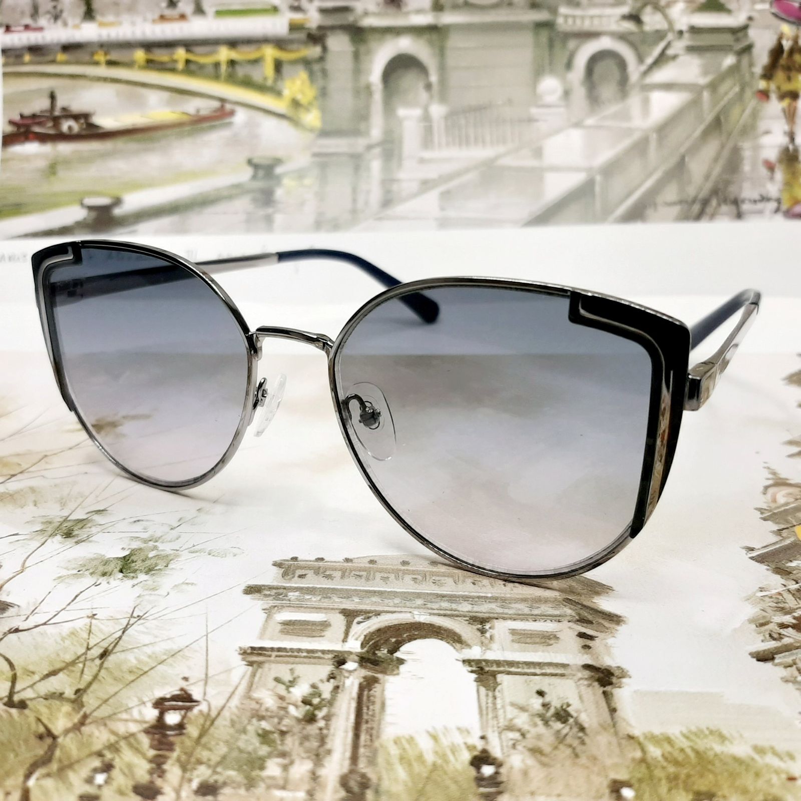 عینک آفتابی سالواتوره فراگامو مدل SF260S687b -  - 4
