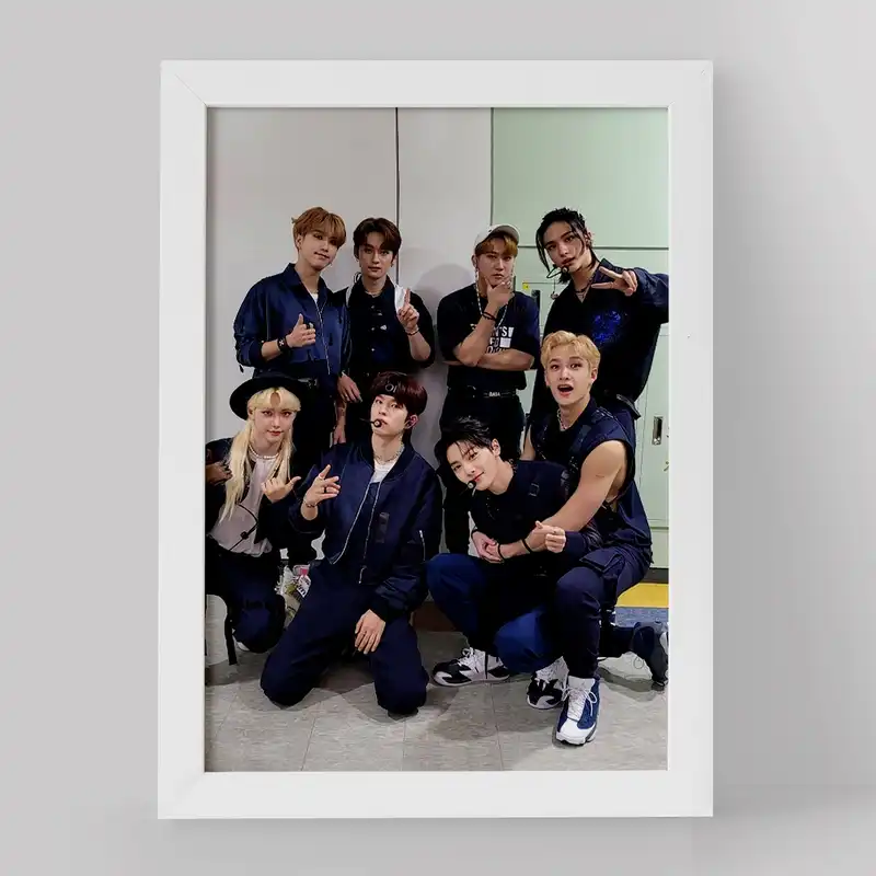 تابلو خندالو مدل گروه استری کیدز Stary Kids کد 16904