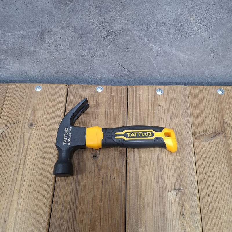 چکش میخ کش تات صنعت مدل 250G با وزن 310 گرم