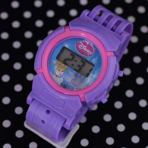 ساعت مچی دیجیتال مدل LE 3594 -YA-SOO ساعت مچی دیجیتال مدل LE 3594 -YA-SOO