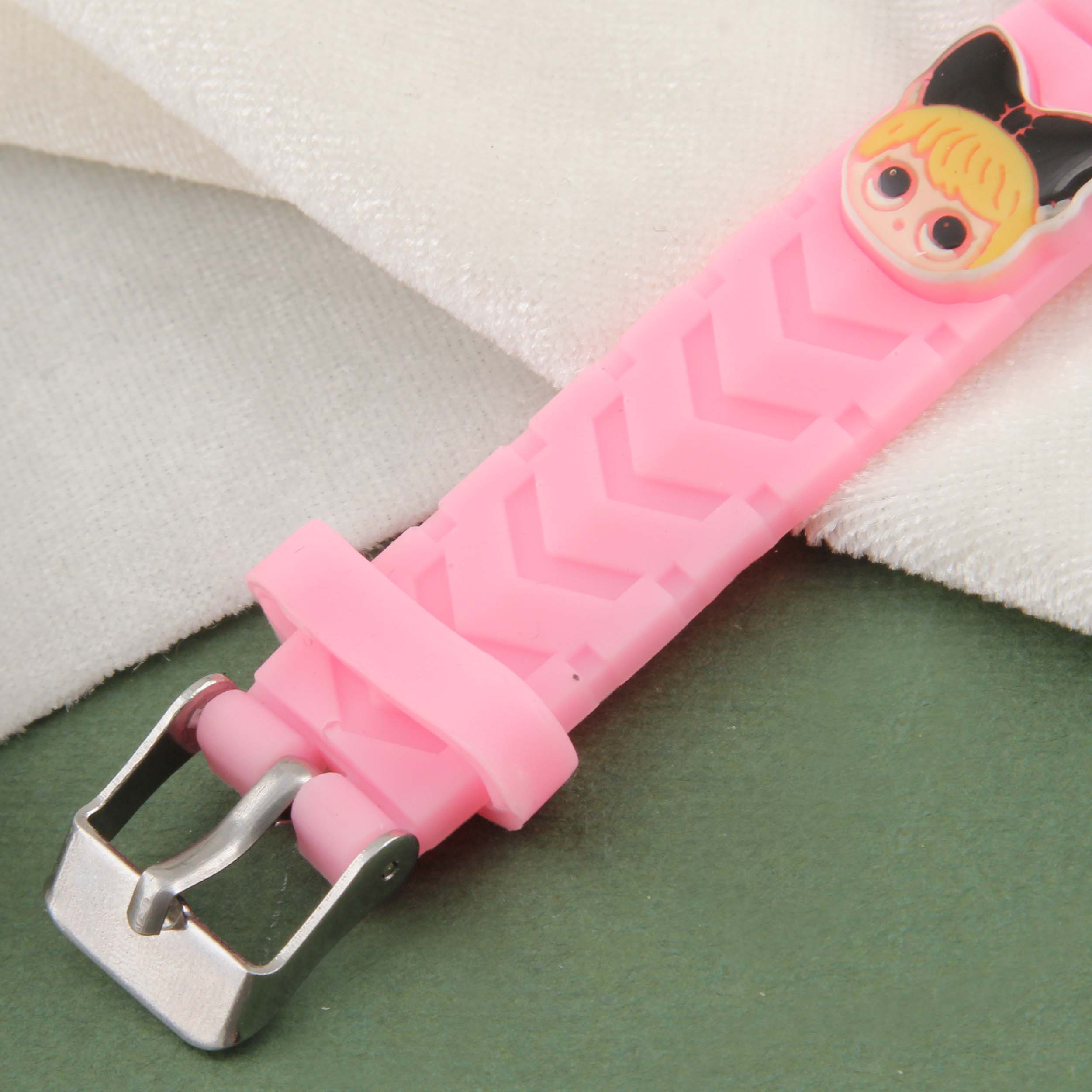 ساعت مچی دیجیتال دخترانه مدل کارتونی طرح سوپرایزی کد WHK_085 ساعت مچی دیجیتال دخترانه مدل کارتونی طرح سوپرایزی کد WHK_085