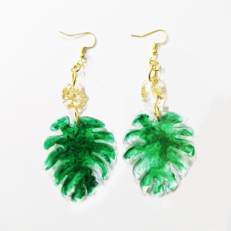 گوشواره دست دوز زنانه مدل برگ انجیری