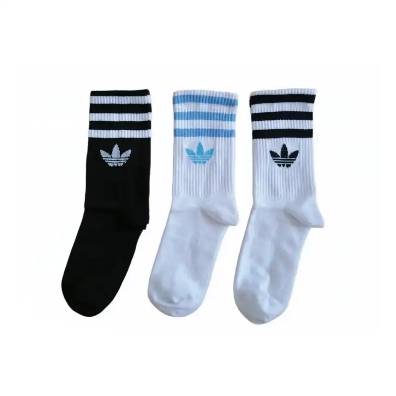 جوراب ورزشی زنانه پاوین مدل سه خط مجموعه 3 عددی