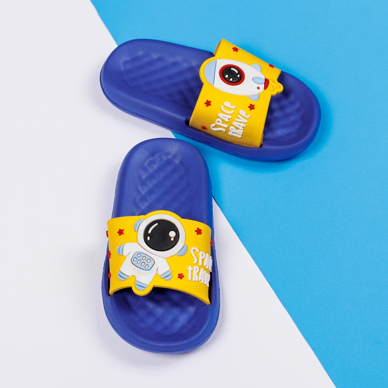 عکس شماره 3 : دمپایی پسرانه پایون مدل سفر فضایی کد dbl.3511