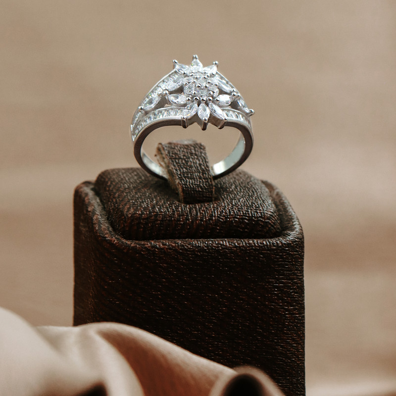 انگشتر نقره زنانه جی تی ای مدل انگشتر فلاور