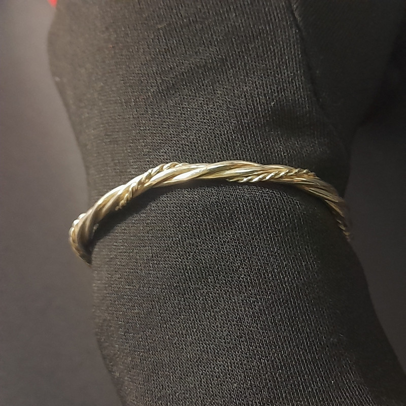 دستبند نقره مردانه مدل بنگل پیچی