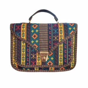 کیف رودوشی زنانه مدل سنتی حسنا
