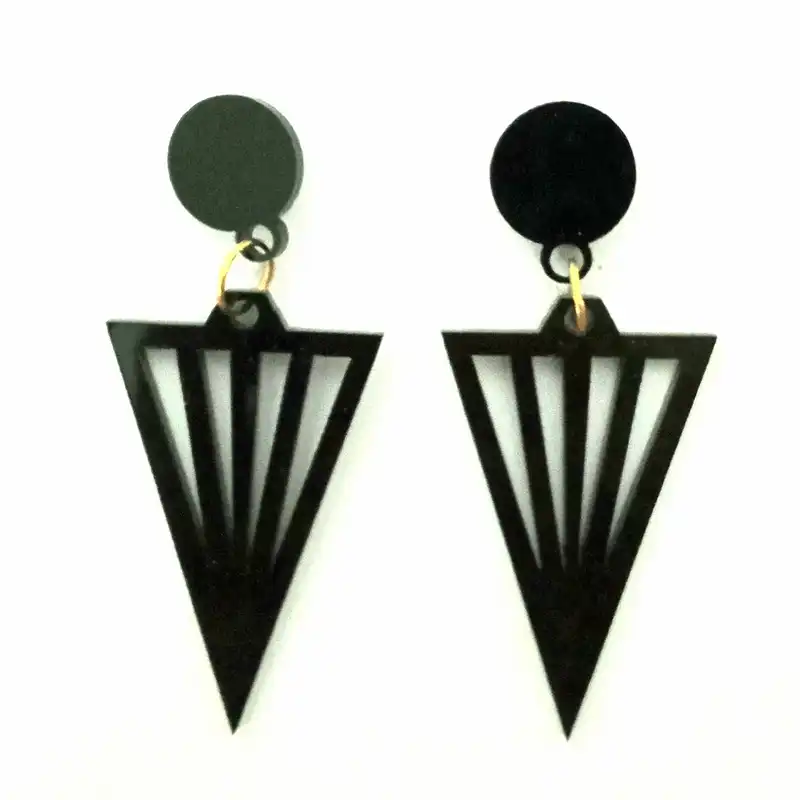 نیم ست زنانه مدل مثلث کد N.MS.RR.B