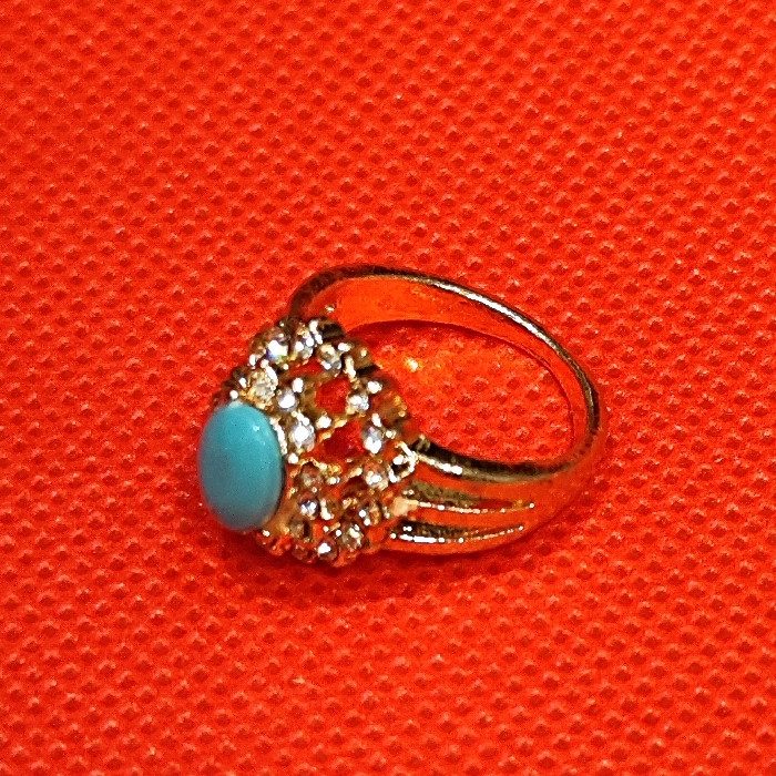 انگشتر زنانه مدل سنگ فیروزه کد 33 انگشتر زنانه مدل سنگ فیروزه کد 33