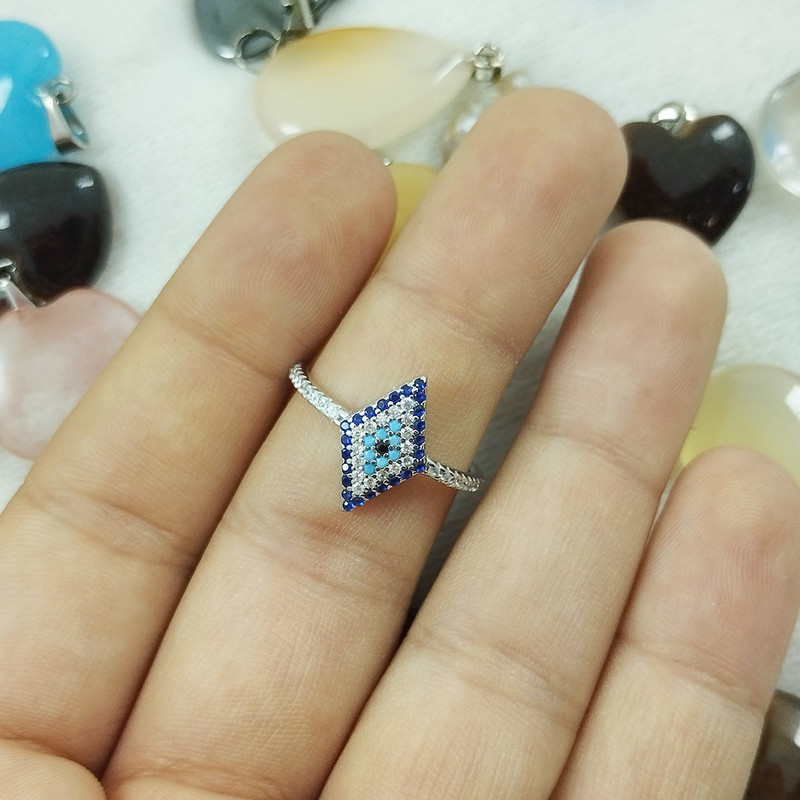 نیم ست نقره زنانه سلین کالا مدل چشم نظر Pc2-14