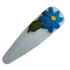 گیره مو زنانه مدل گلدوزی لوتوس 01