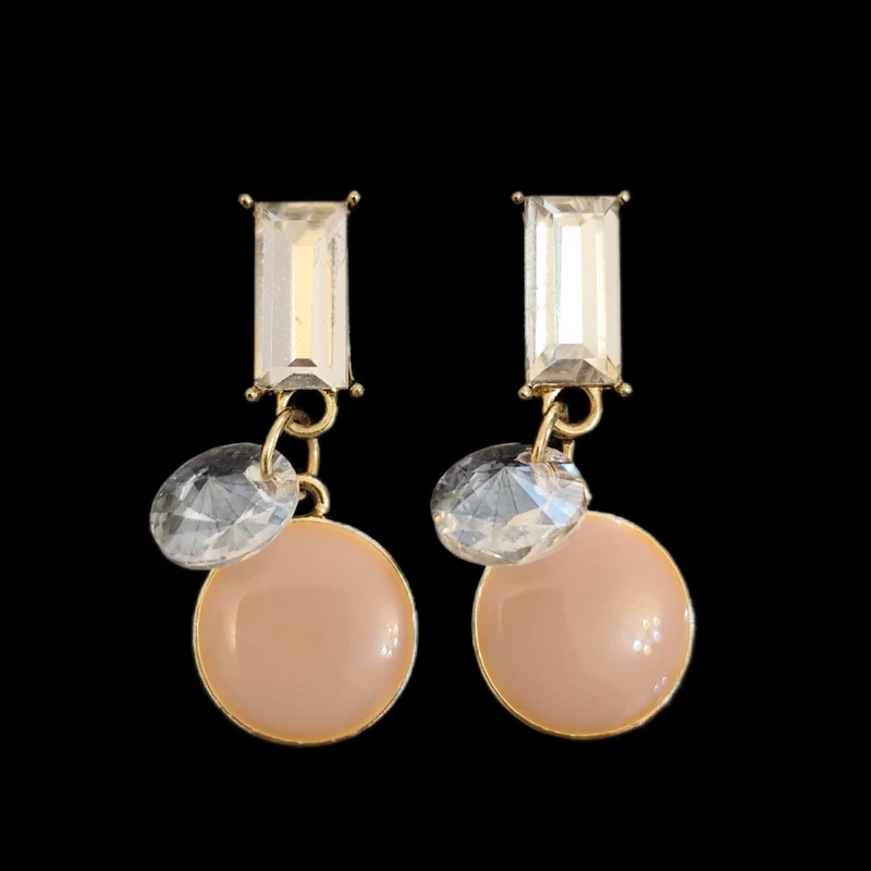 گوشواره میخی زنانه مدل نگینی 