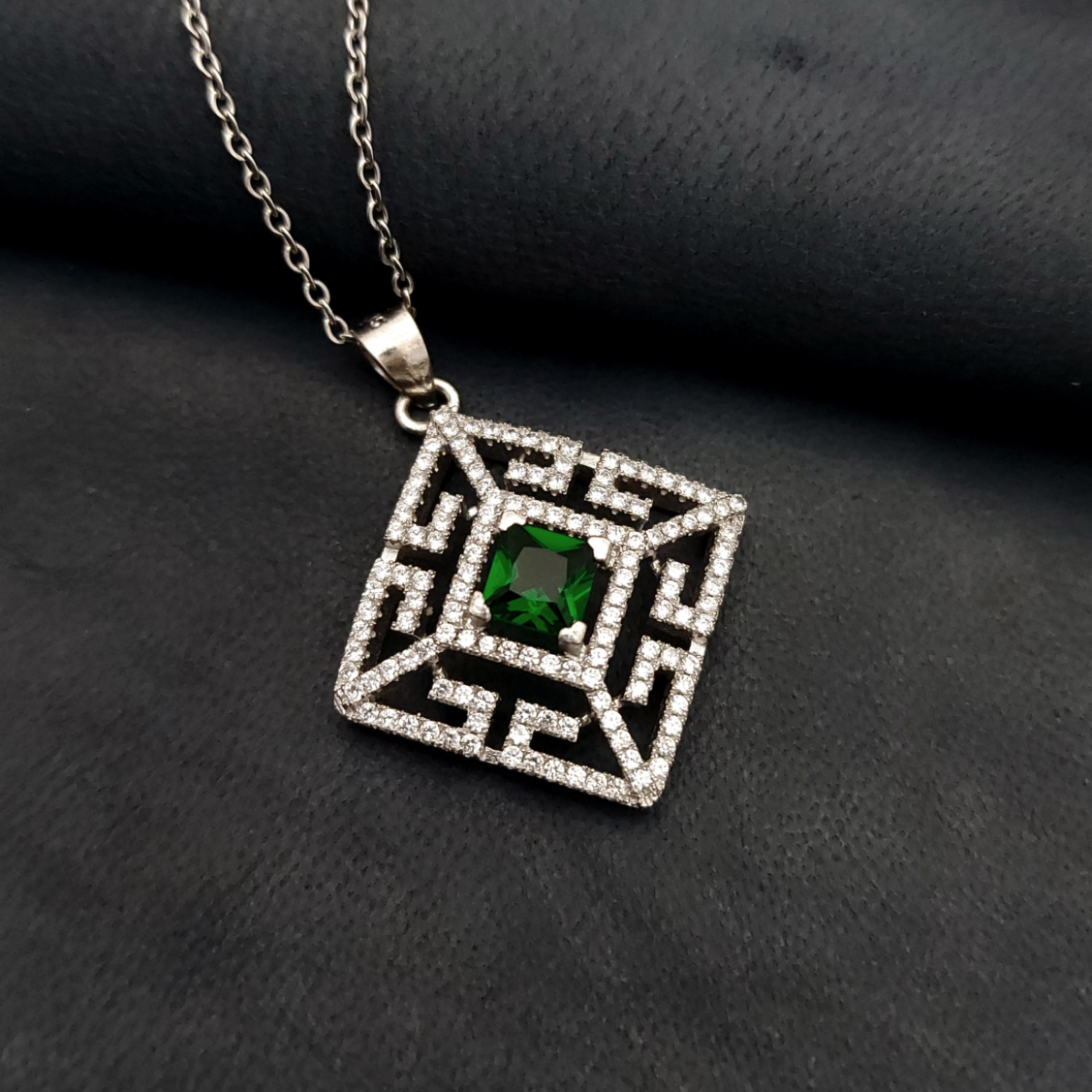 آویز گردنبند نقره زنانه مدل VM8653