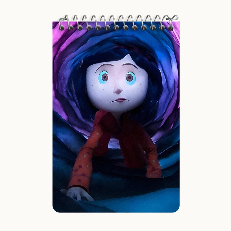 دفتر یادداشت 50 برگ خندالو طرح کورالین (Coraline) کد F9991
