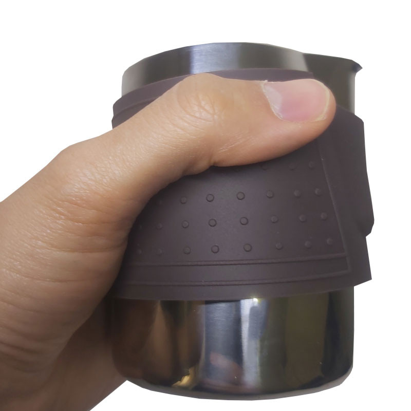 پارچ کف ساز شیر مدل دور سیلیکونی کد 350 پارچ کف ساز شیر مدل دور سیلیکونی کد 350