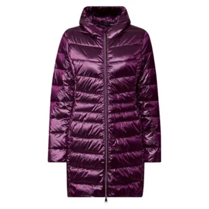 تخفیف کاپشن زنانه اسمارا، از جنس پلی‌استر و پلی‌آمید با طرح ساده و تنخوری معمولی، مدل ES8822