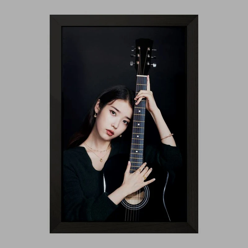 تابلو خندالو مدل آیو IU  کد 11630