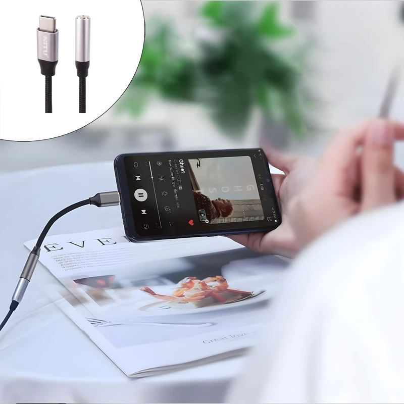 مبدل usb-C به جک 3.5 میلی متری مدل NX016