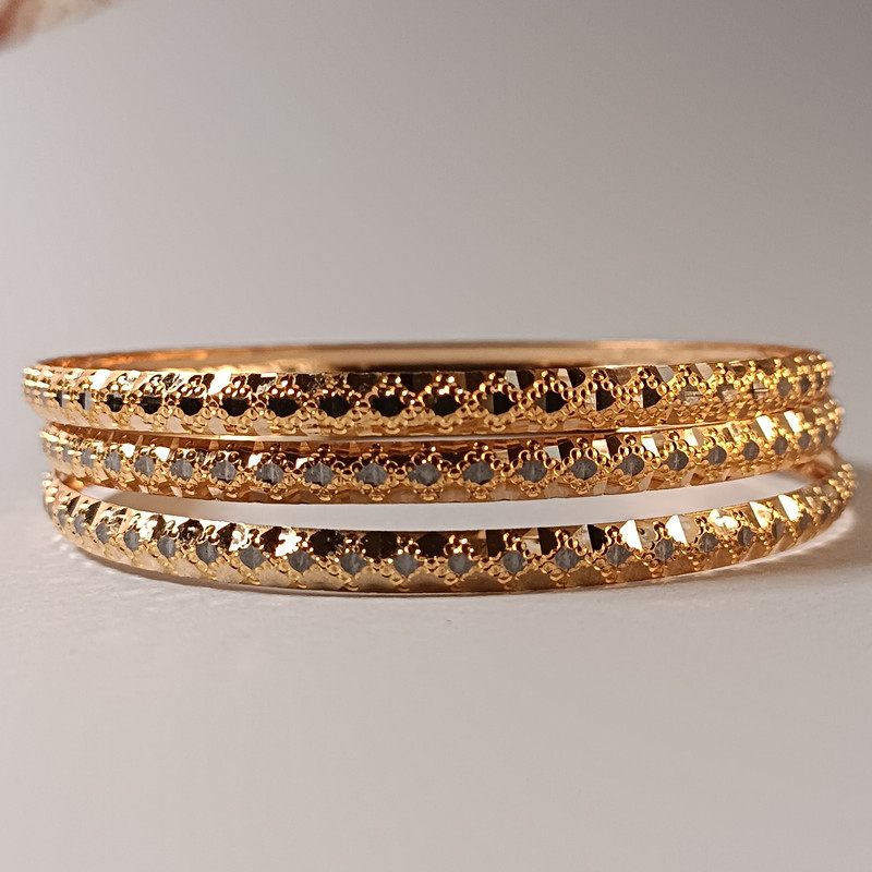 النگو طلا 18 عیار زنانه هلن کد 608s2 بسته سه عددی