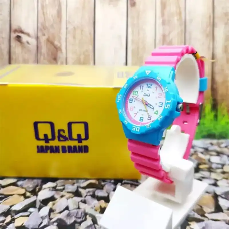ساعت مچی عقربه ای دخترانه کیو اند کیو مدل VR19J014Y