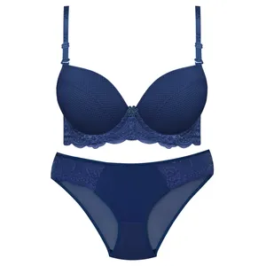 ست شورت و سوتین زنانه پانیذ مدل فنردار بند متحرک کاپ اسفنجی کد 4958