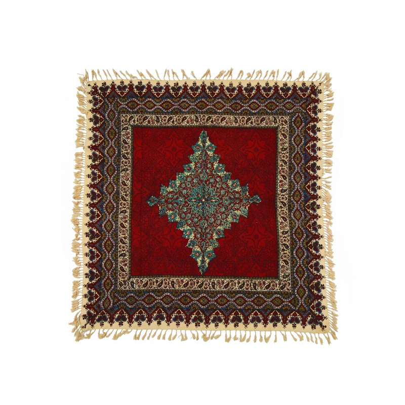 رومیزی قلمکار ممتاز اصفهان اثر عطريان طرح ترنج خاطره مدل G152 سايز 100*100 سانتي متر