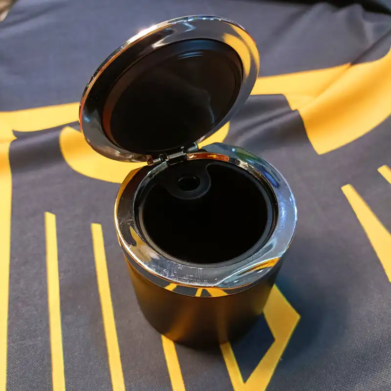 لیوان داخل خودرو مدل SAI-STIL