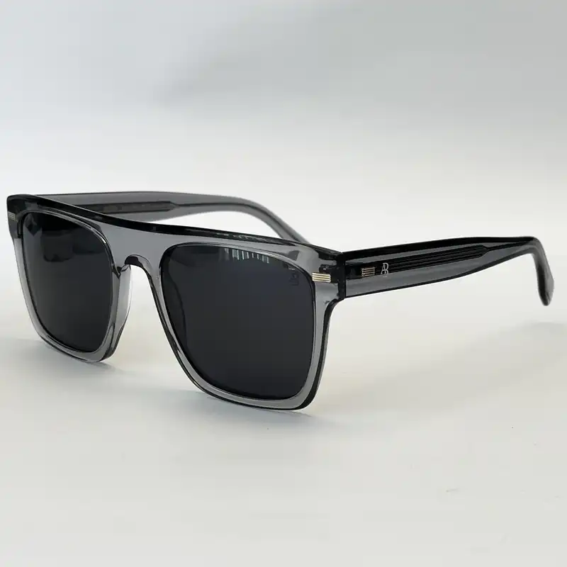 عینک آفتابی آنتونیو باندراس مدل PLUS0166C4