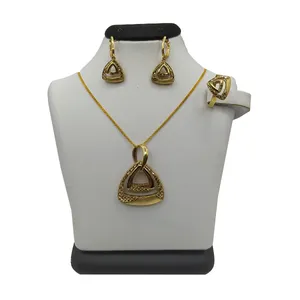 نیم ست طلا 18 عیار زنانه مدل پارسه