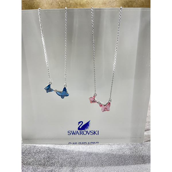 گردنبند زنانه سواروسکی مدل دو پروانه کد 1328956