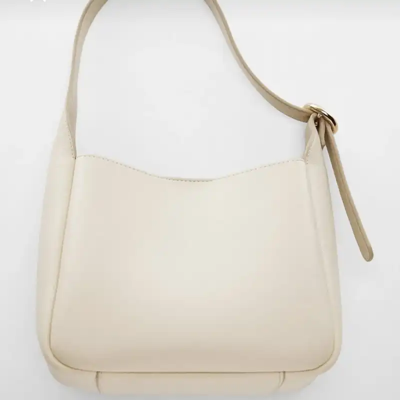 کیف رودوشی زنانه مانگو مدل Buckle detail 2024