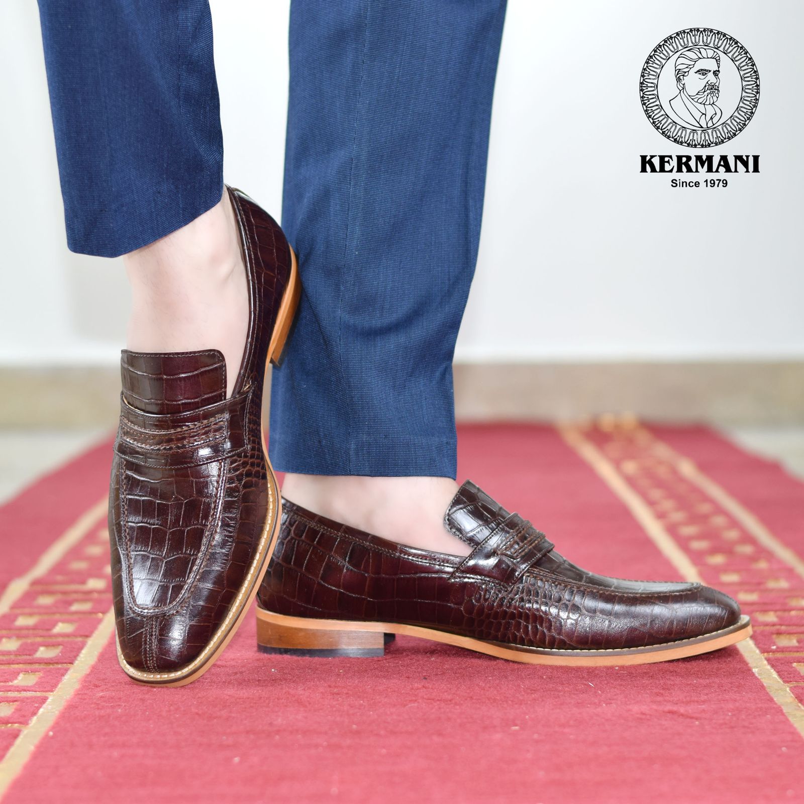 کفش مردانه کرمانی مدل چرم دستدوز طبیعی کروکو کد 1064 رنگ قهوه ای -  - 3