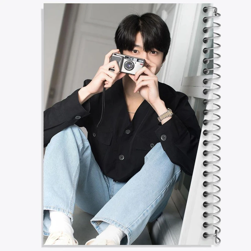 دفتر ژورنال نویسی 50 برگ خندالو مدل نقطه ای طرح هیونگ وون گروه مانستا اکس MONSTA X کد 21177