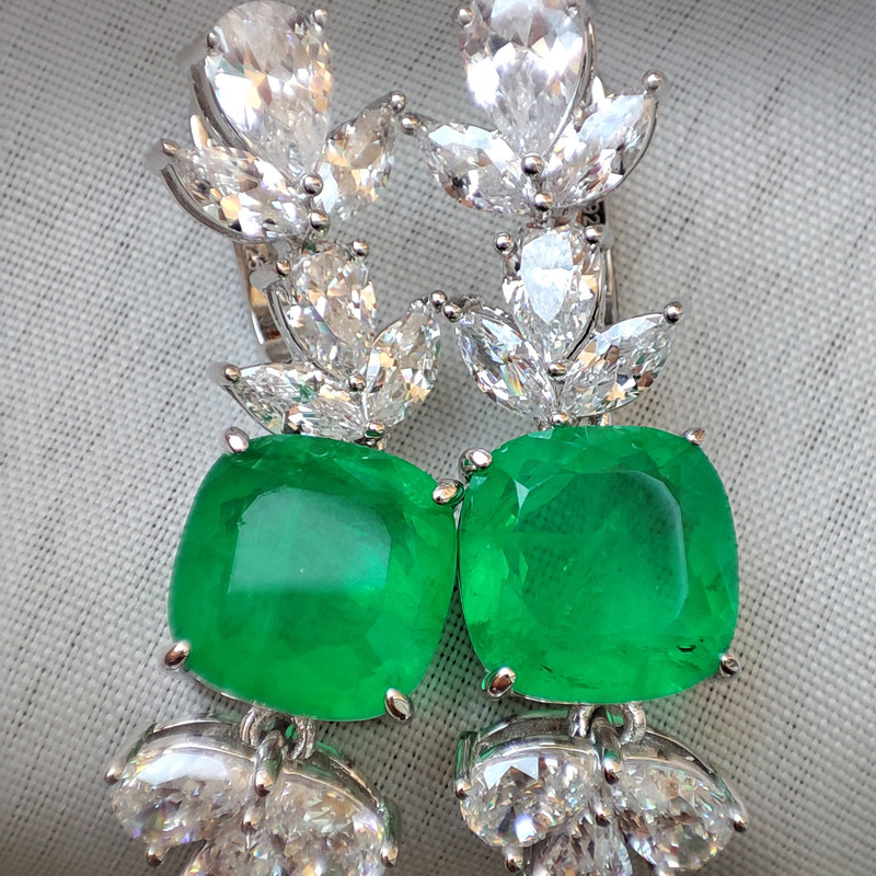 گوشواره نقره میخی زنانه مدل زمرد ترکیبی