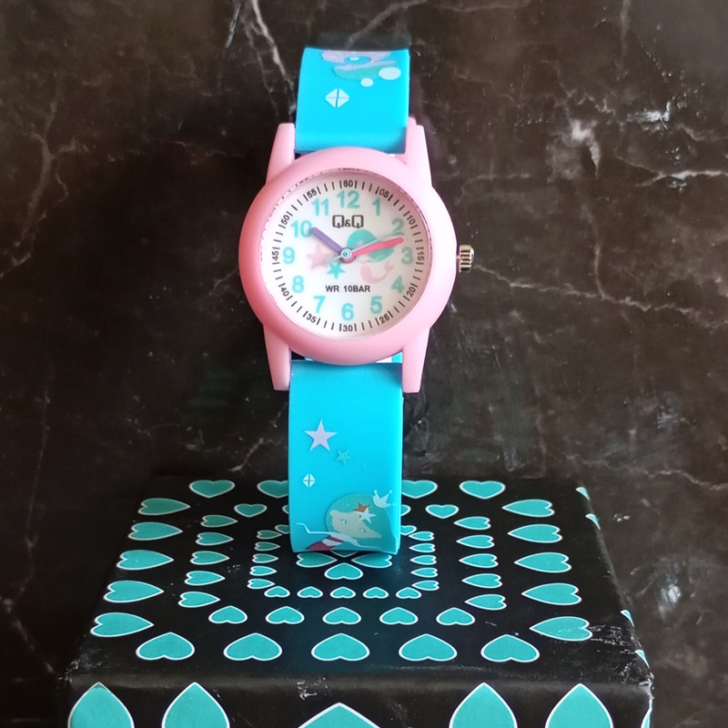 ساعت مچی عقربه ای بچگانه کیو اند کیو مدل VP34J062Y-19