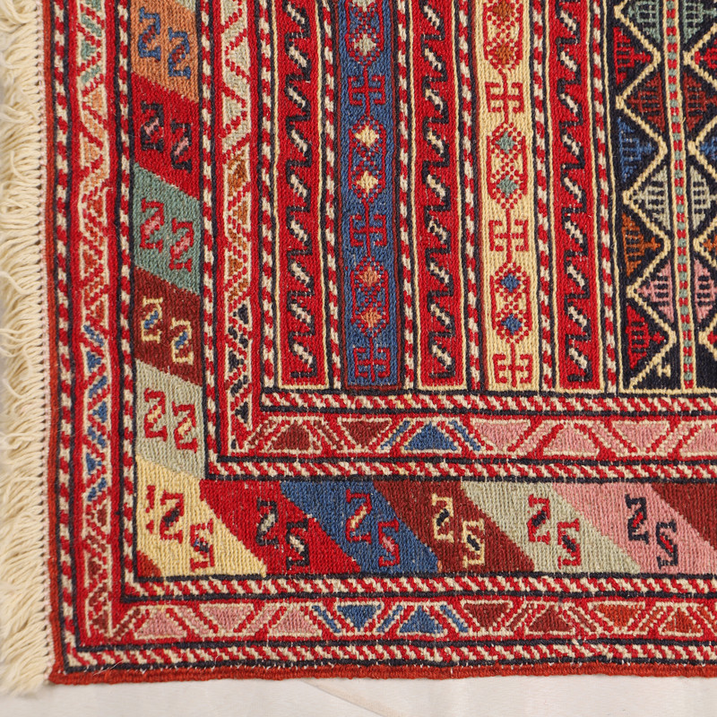 گلیم دستبافت یک و نیم متری مدل ورنی کد 4030137