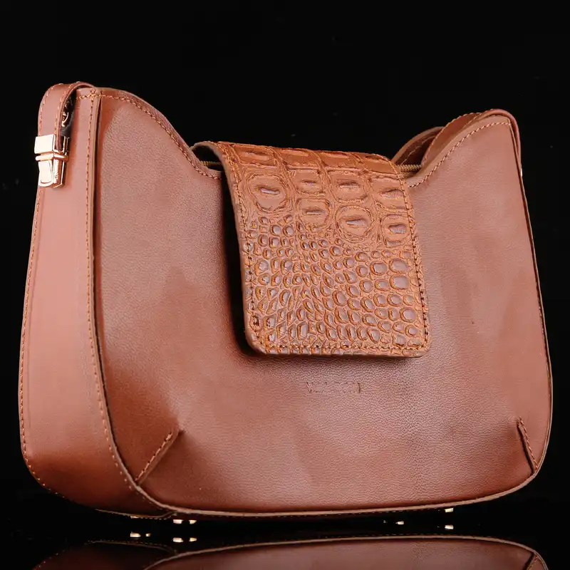 کیف دوشی زنانه چرم یلسان مدل راشا کد GAN-104-asl