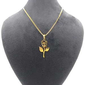 گردنبند زنانه دلبر مدل آویز استیل گل همیشه جاودان