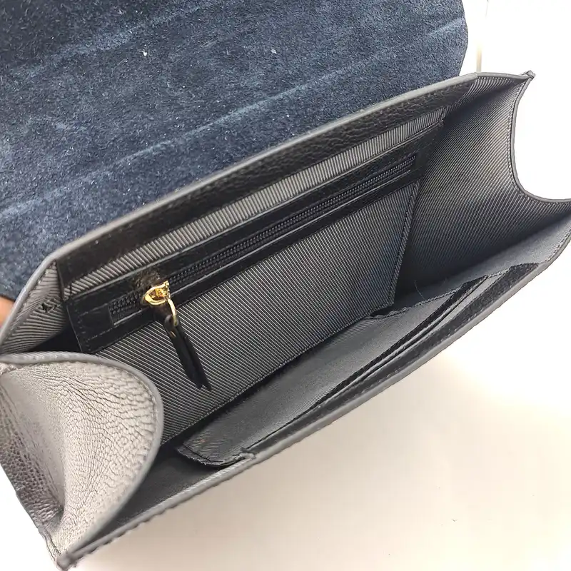 کیف دوشی زنانه مدل هیدرا چرم طبیعی گاوی کد A_4668