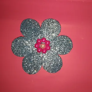 گل سینه دخترانه طرح گل مدل 2138